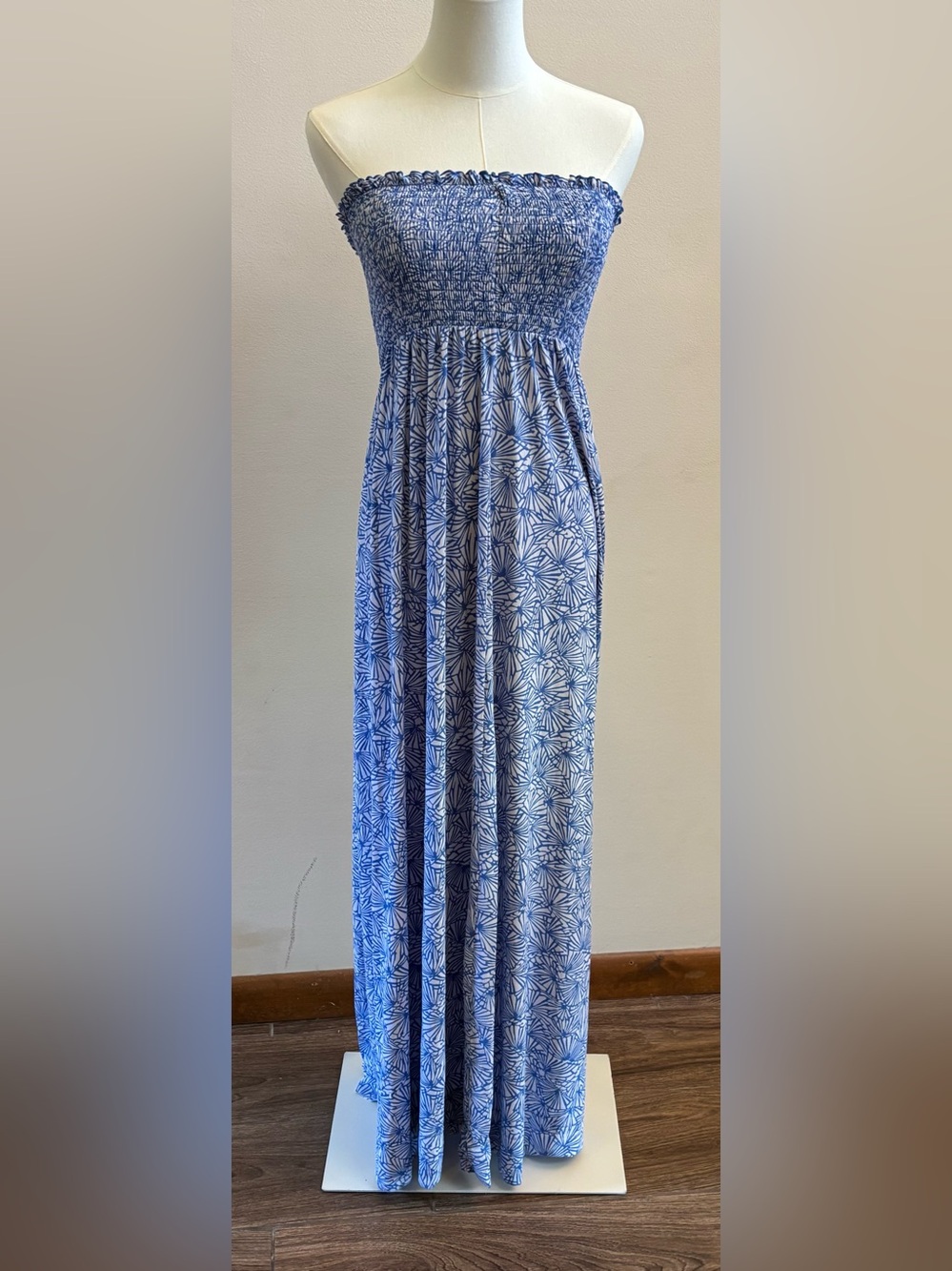 Juicy Couture Strapless Maxi Dress Blue White Print Smocked Beachy Size M